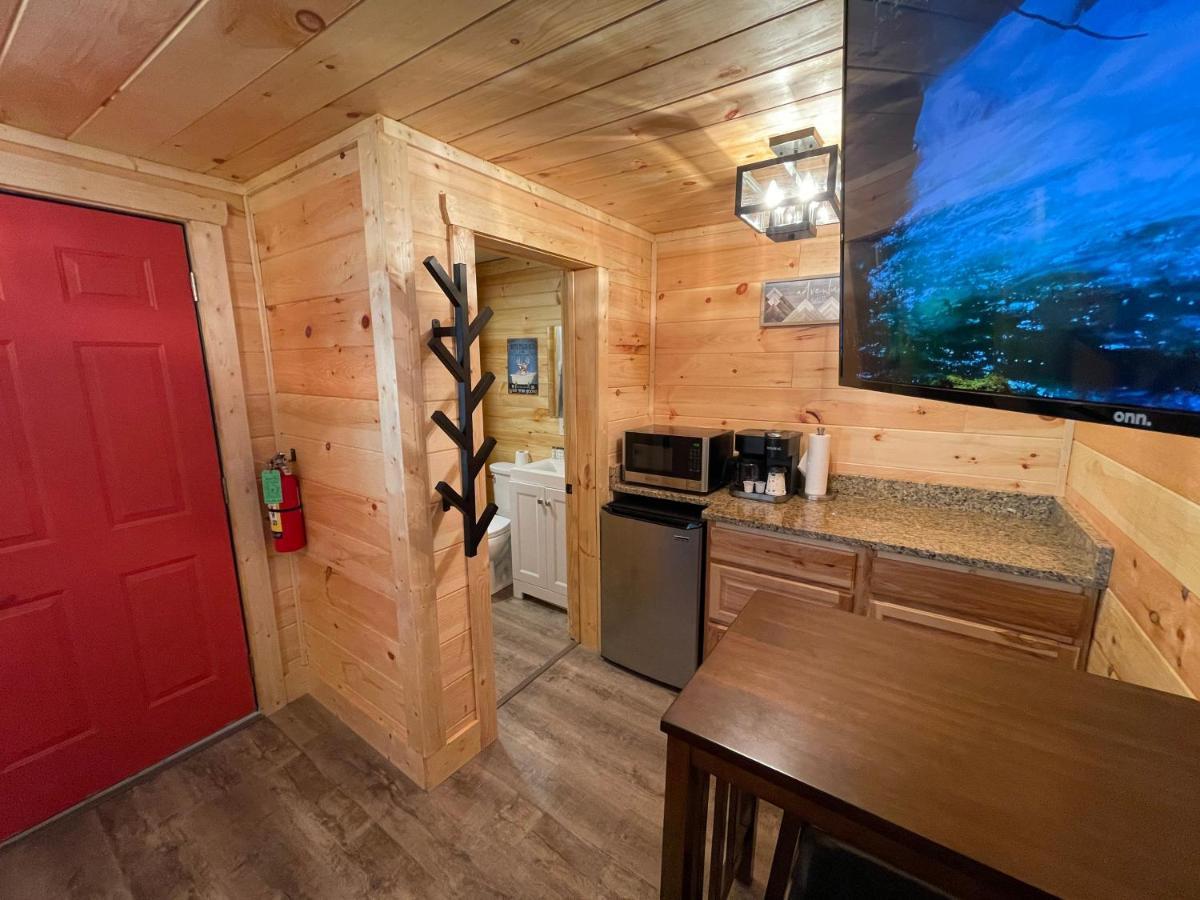 Newly Remodeled Motel In Gatlinburg! Экстерьер фото