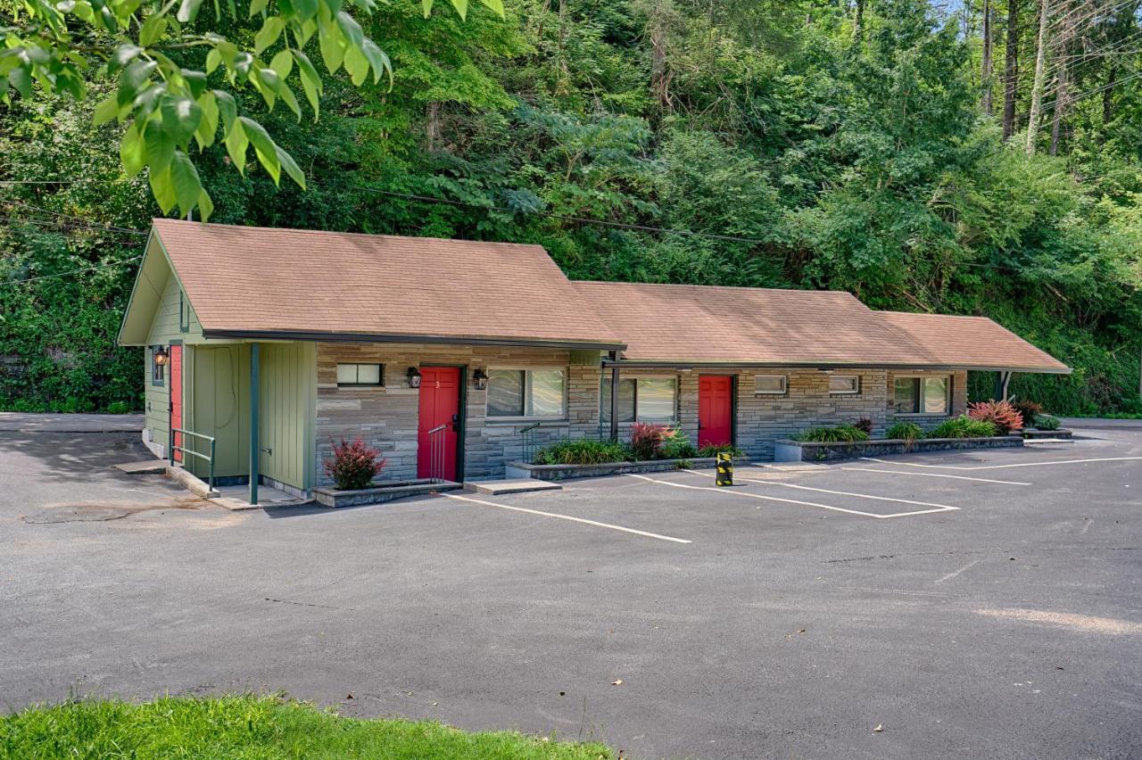 Newly Remodeled Motel In Gatlinburg! Экстерьер фото