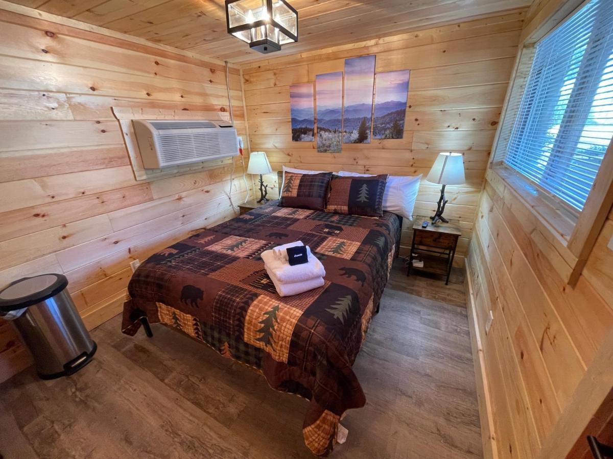 Newly Remodeled Motel In Gatlinburg! Экстерьер фото