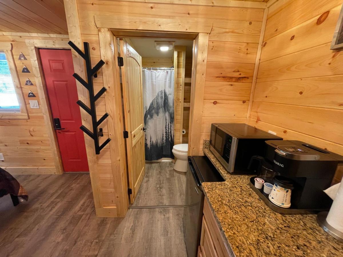 Newly Remodeled Motel In Gatlinburg! Экстерьер фото